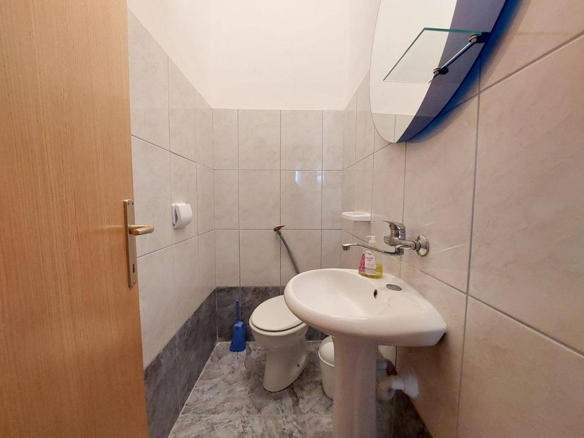 Apartment Ankica Punat Exterior photo