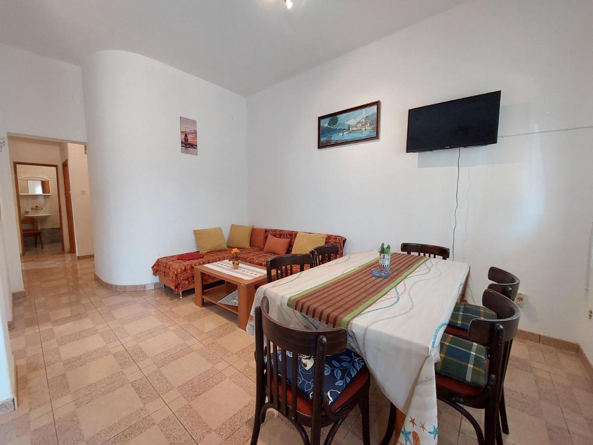Apartment Ankica Punat Exterior photo