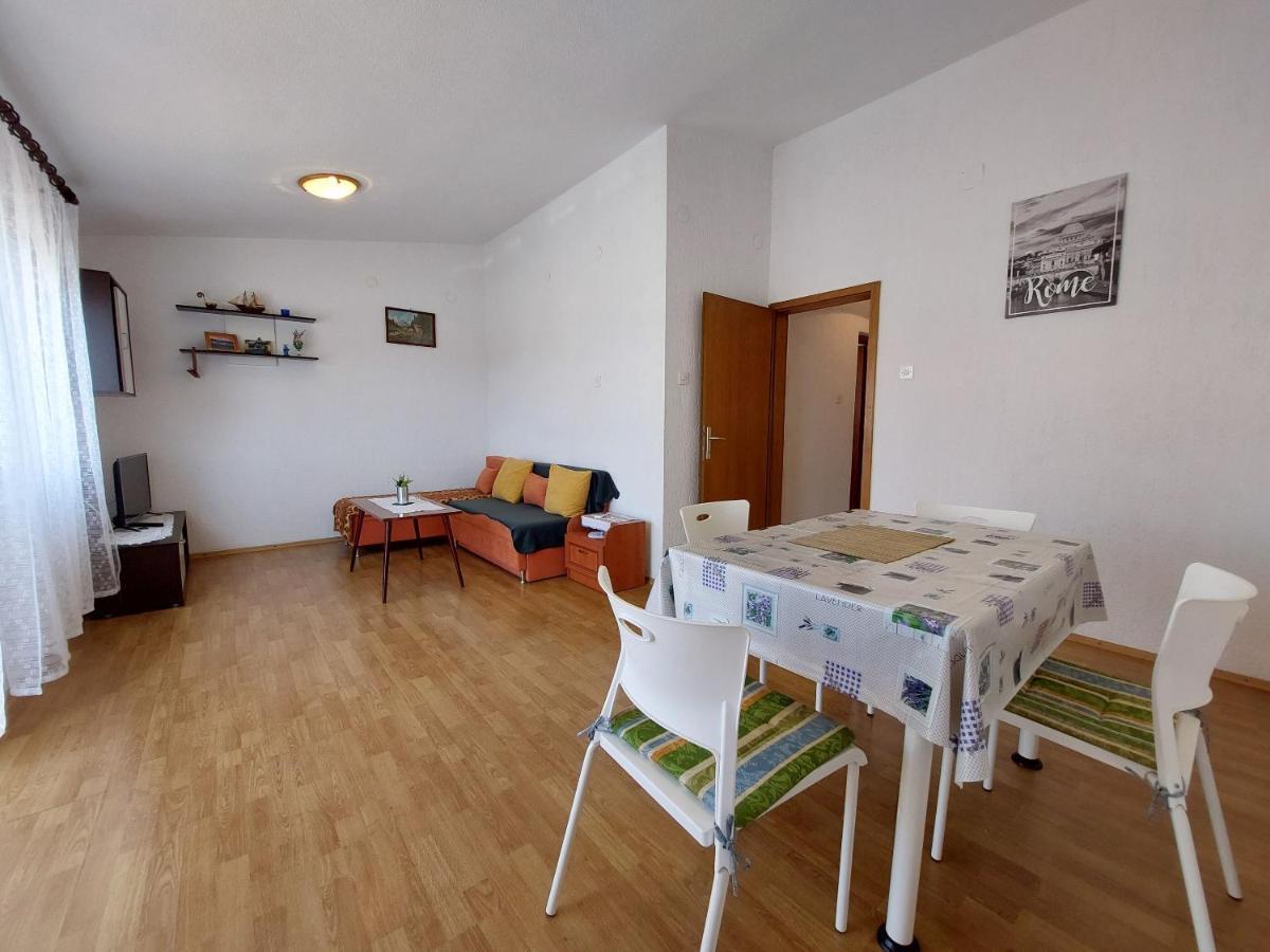Apartment Ankica Punat Exterior photo