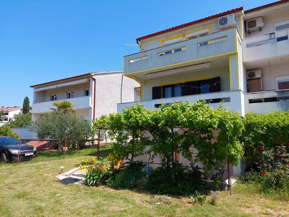 Apartment Ankica Punat Exterior photo