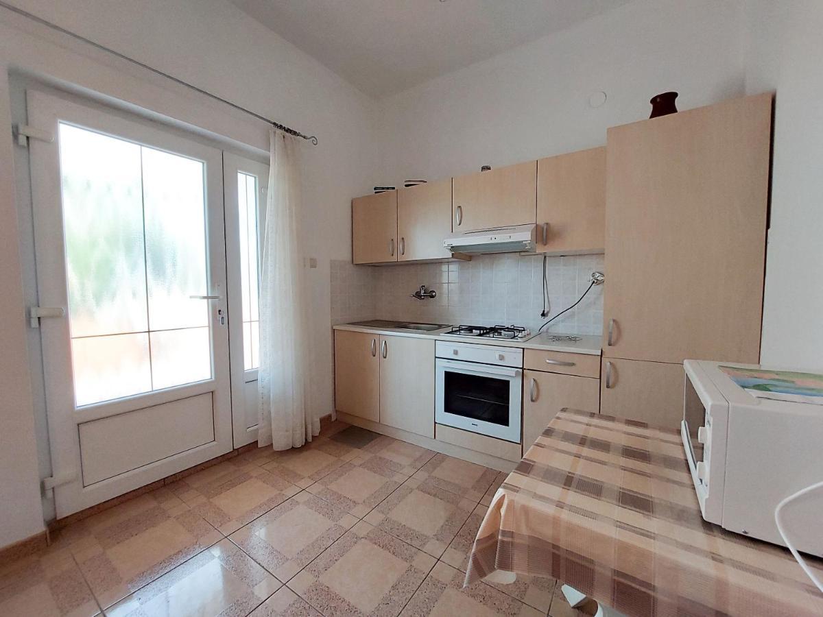 Apartment Ankica Punat Exterior photo