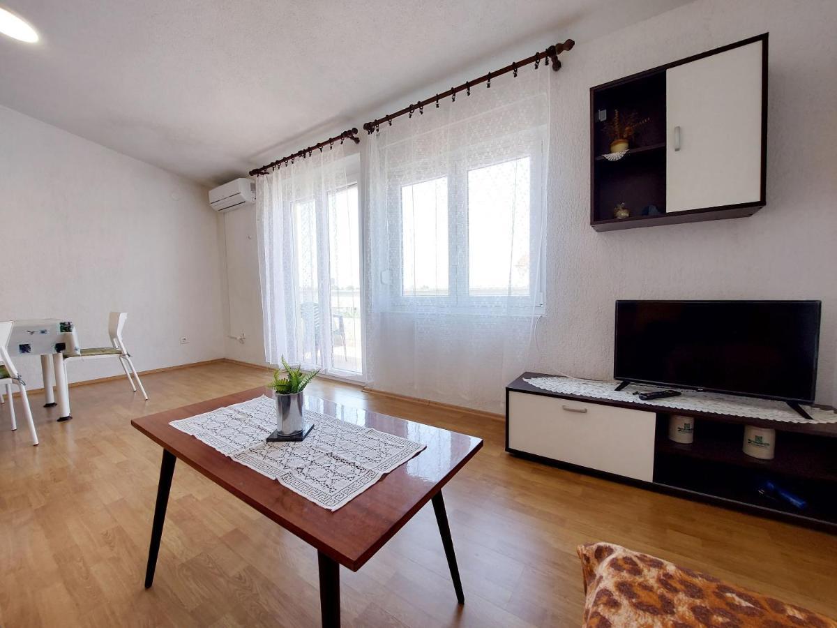 Apartment Ankica Punat Exterior photo
